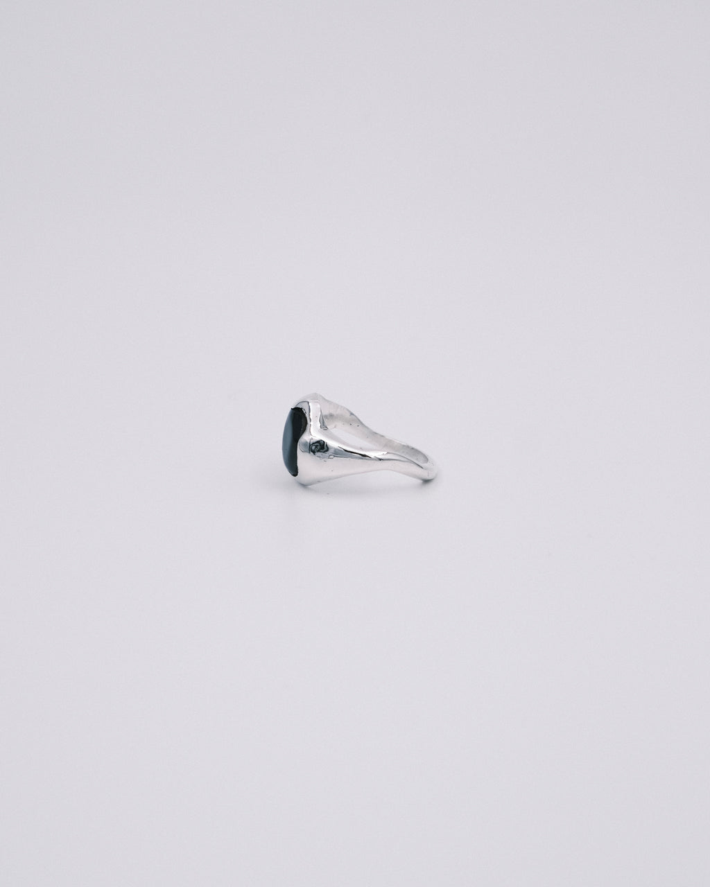 Molten Nacre Signet