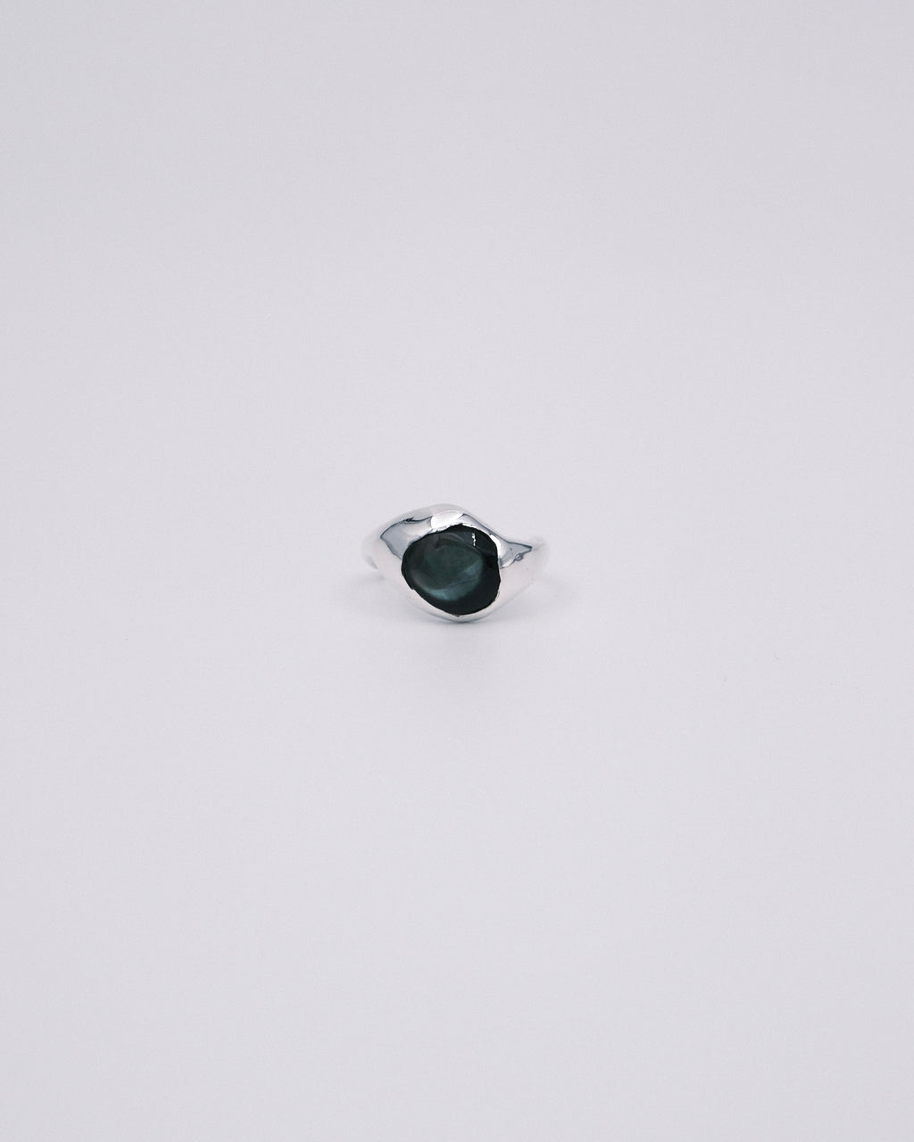 Molten Nacre Signet