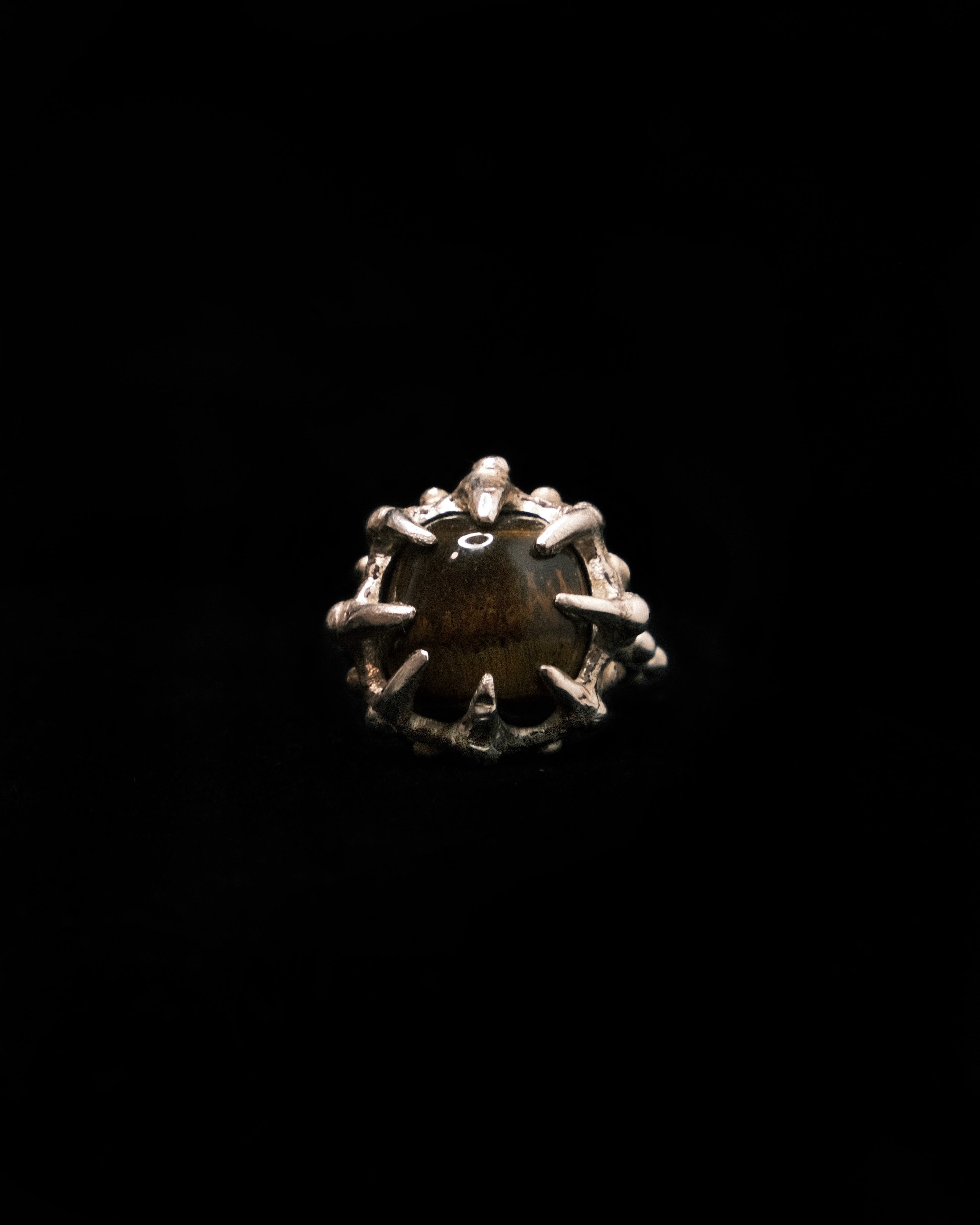 RING WITH TIGER’S EYE 02